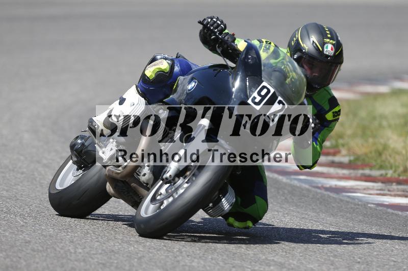 /Archiv-2025/05 14.04.2025 Plüss Moto Sport ADR/Freies Fahren/92